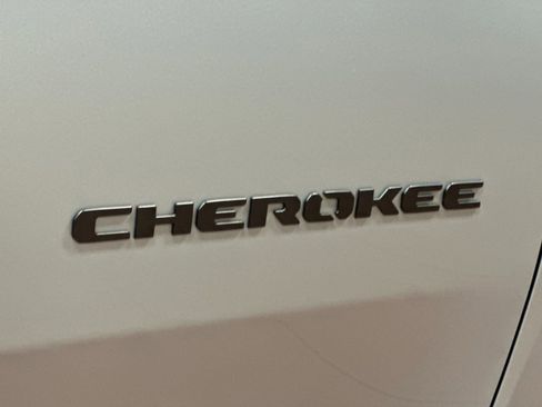 New 2026 Jeep Cherokee Overland AWD/4WD image 26