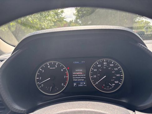 Used 2025 Nissan Sentra S FWD image 35