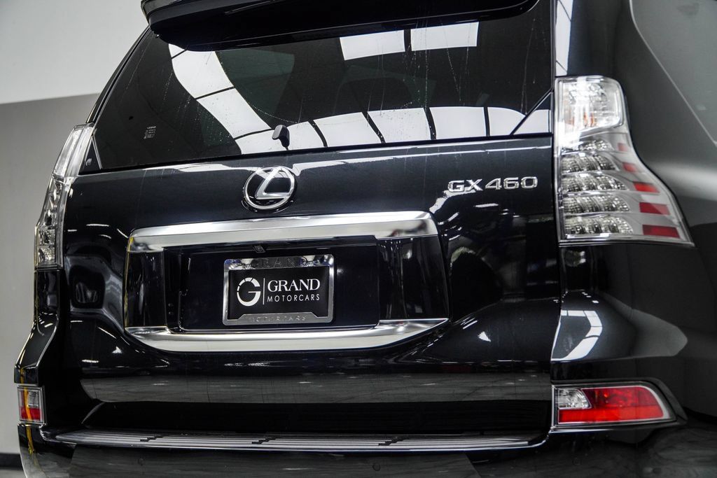Used 2023 Lexus GX 460 Premium w/ Premium Package AWD/4WD image 15