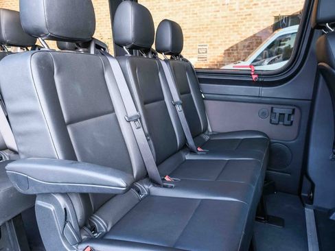 Used 2024 Mercedes-Benz Sprinter 2500 image 20