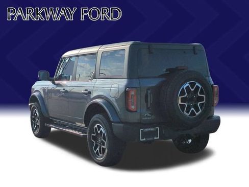 Used 2024 Ford Bronco Outer Banks AWD/4WD image 3
