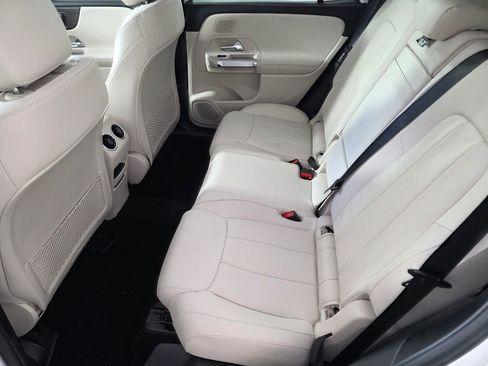 New 2026 Mercedes-Benz GLB 250 image 11