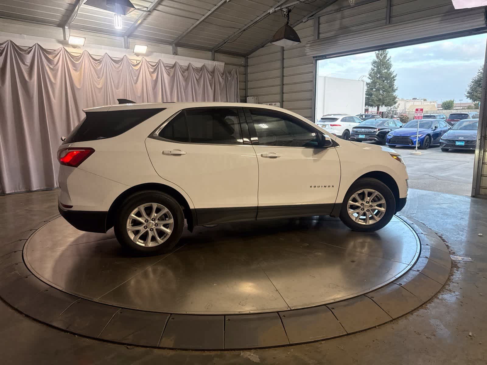 Used 2019 Chevrolet Equinox LT AWD/4WD image 4