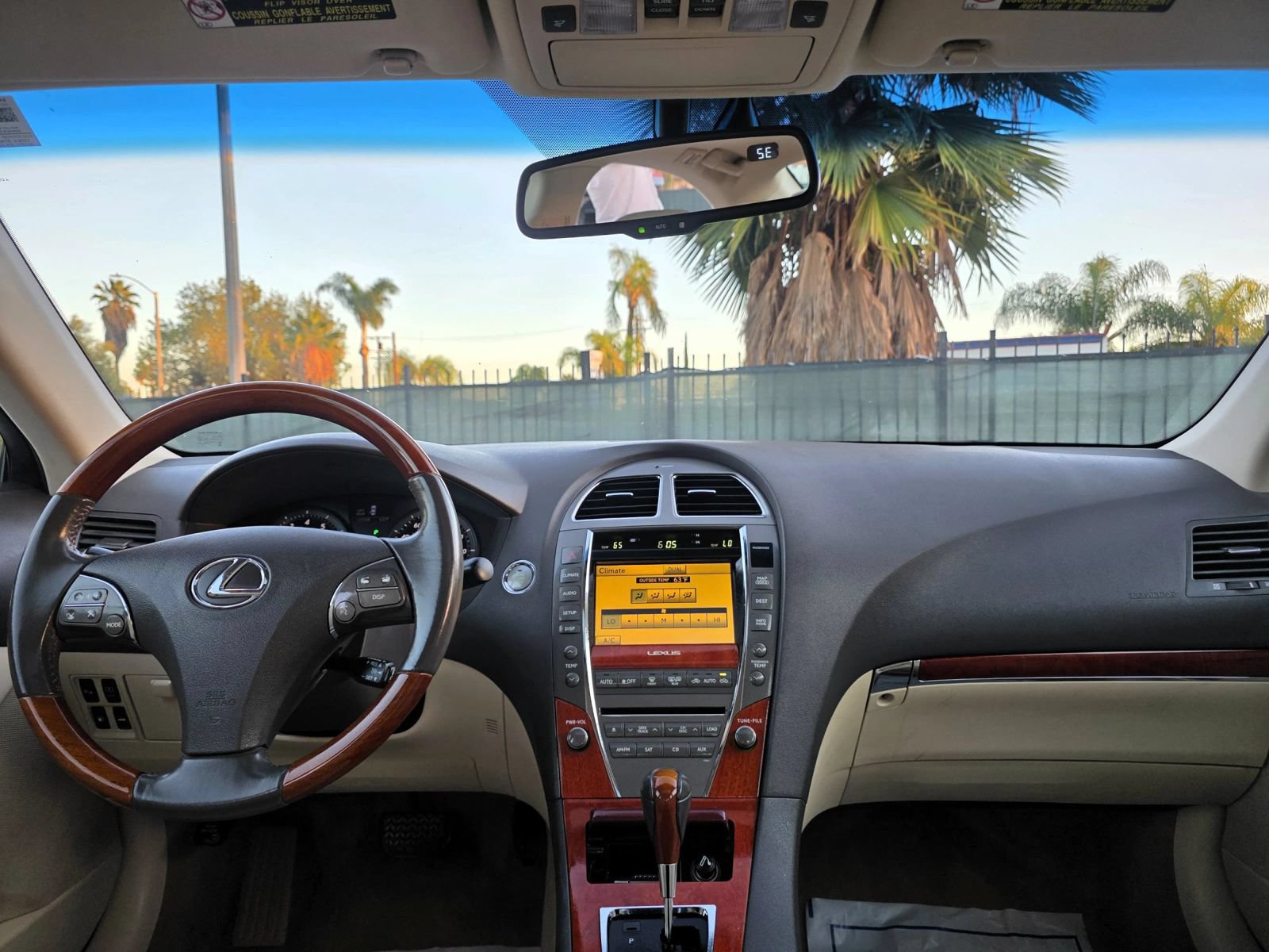 Used 2010 Lexus ES 350 w/ Preferred Accessory Package FWD image 5