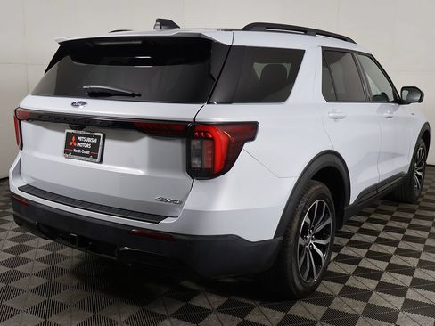 Used 2026 Ford Explorer ST-Line AWD/4WD image 10