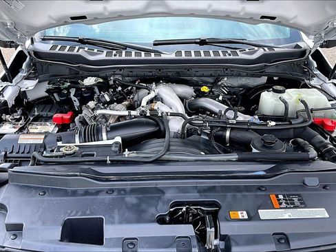 Certified 2024 Ford F350 XLT AWD/4WD image 10