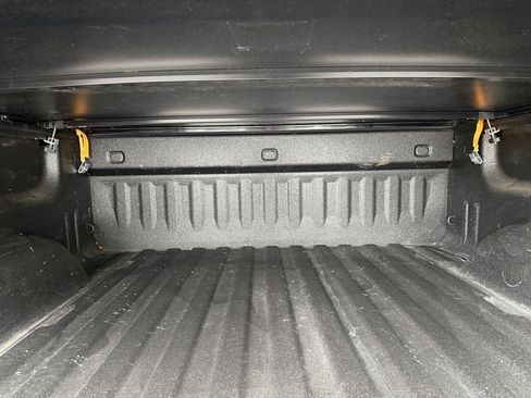 Used 2009 Chevrolet Silverado 1500 2WD Crew Cab Hybrid image 13