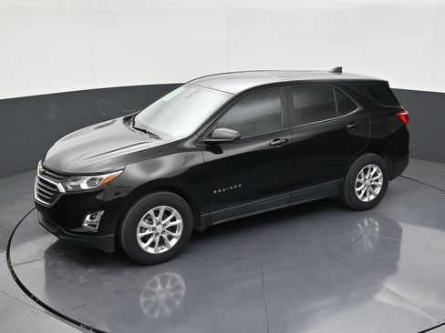 Used 2020 Chevrolet Equinox LS FWD image 12