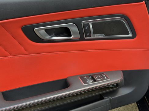 Used 2016 Mercedes-Benz AMG GT S image 15