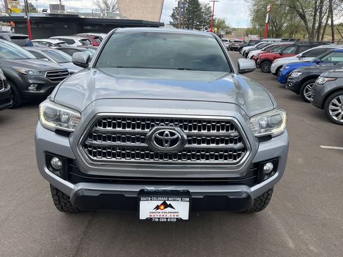Used 2016 Toyota Tacoma TRD Off-Road AWD/4WD image 2