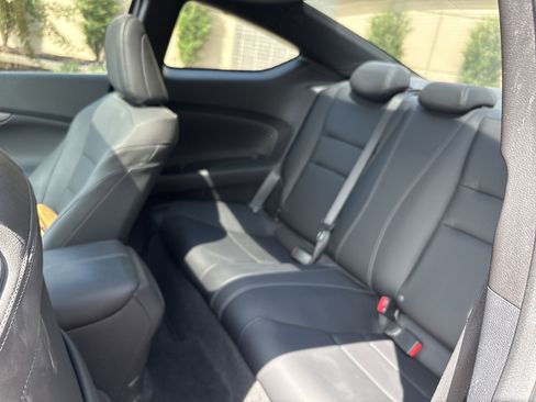 Used 2017 Honda Accord Touring image 31
