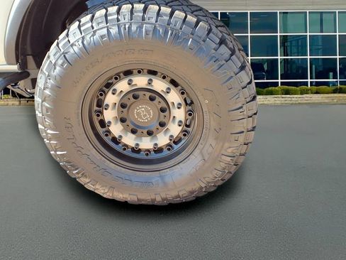 New 2025 Ford Bronco 4-Door AWD/4WD image 30