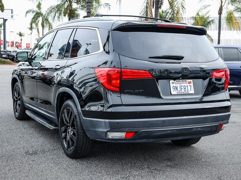 Certified 2017 Honda Pilot Touring image 4