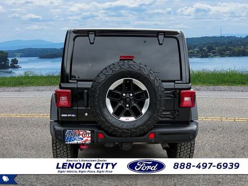 Used 2018 Jeep Wrangler Unlimited Rubicon AWD/4WD image 4