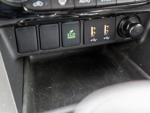 Used 2023 Mitsubishi Eclipse Cross AWD image 28