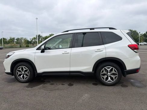 Used 2021 Subaru Forester Premium AWD/4WD image 14