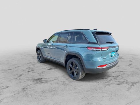New 2026 Jeep Grand Cherokee Limited w/ Limited Altitude Package AWD/4WD image 6