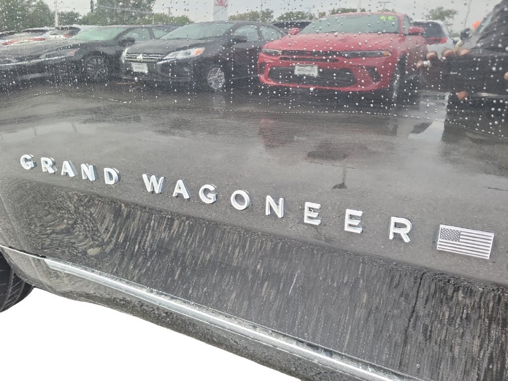 Used 2023 Jeep Grand Wagoneer Series II AWD/4WD image 32