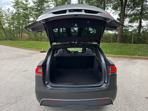 Used 2023 Tesla Model X AWD/4WD image 31