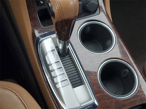 Used 2017 Buick Enclave Premium image 31