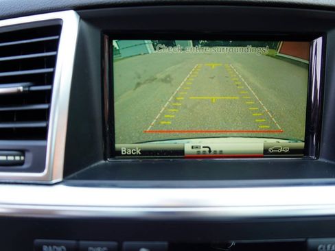 Used 2014 Mercedes-Benz ML 350 4MATIC image 19