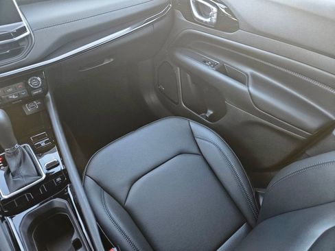 New 2025 Jeep Compass Limited w/ Sun & Sound Group image 13