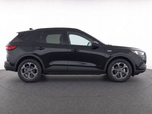 Used 2025 Ford Escape ST-Line FWD image 8