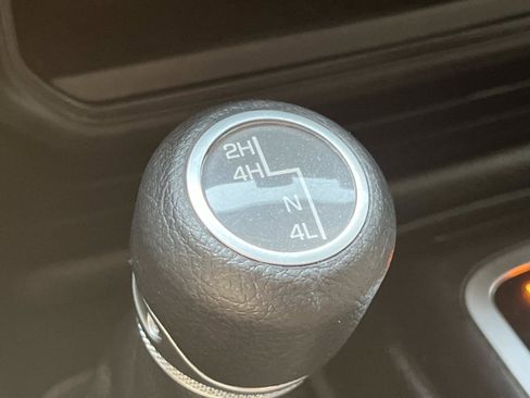 Used 2018 Jeep Wrangler Unlimited Sport S AWD/4WD image 32