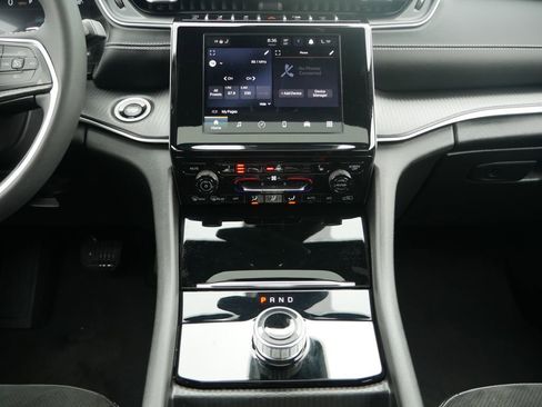 Used 2023 Jeep Grand Cherokee L Altitude image 37