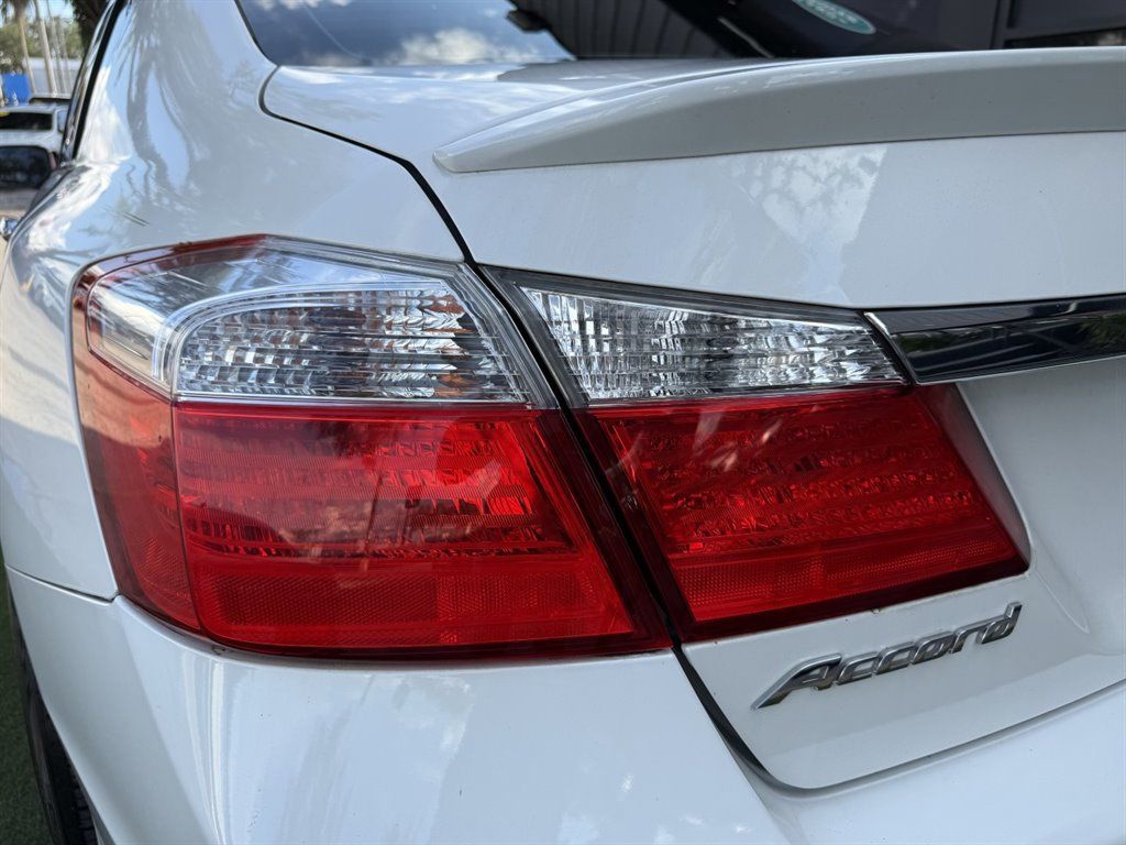 Used 2013 Honda Accord Sport image 10
