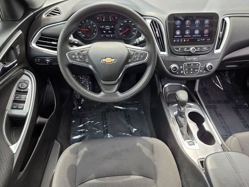 Used 2024 Chevrolet Malibu LT FWD image 14