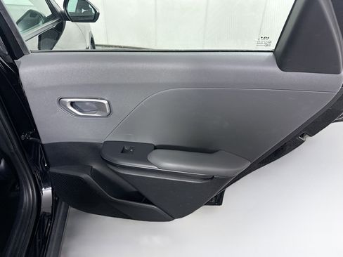 Used 2025 Kia K4 LXS FWD image 28