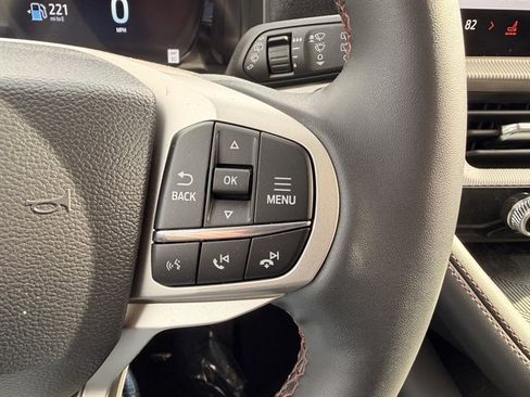 Certified 2025 Ford Explorer Active AWD/4WD image 19