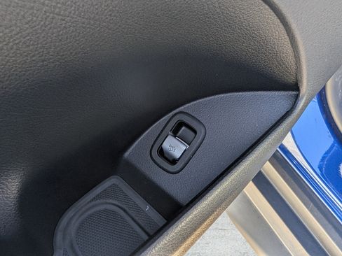 Used 2023 Mercedes-Benz GLC 300 w/ AMG Line image 20