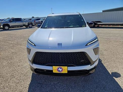 New 2026 Buick Enclave Sport Touring w/ Power Package image 8