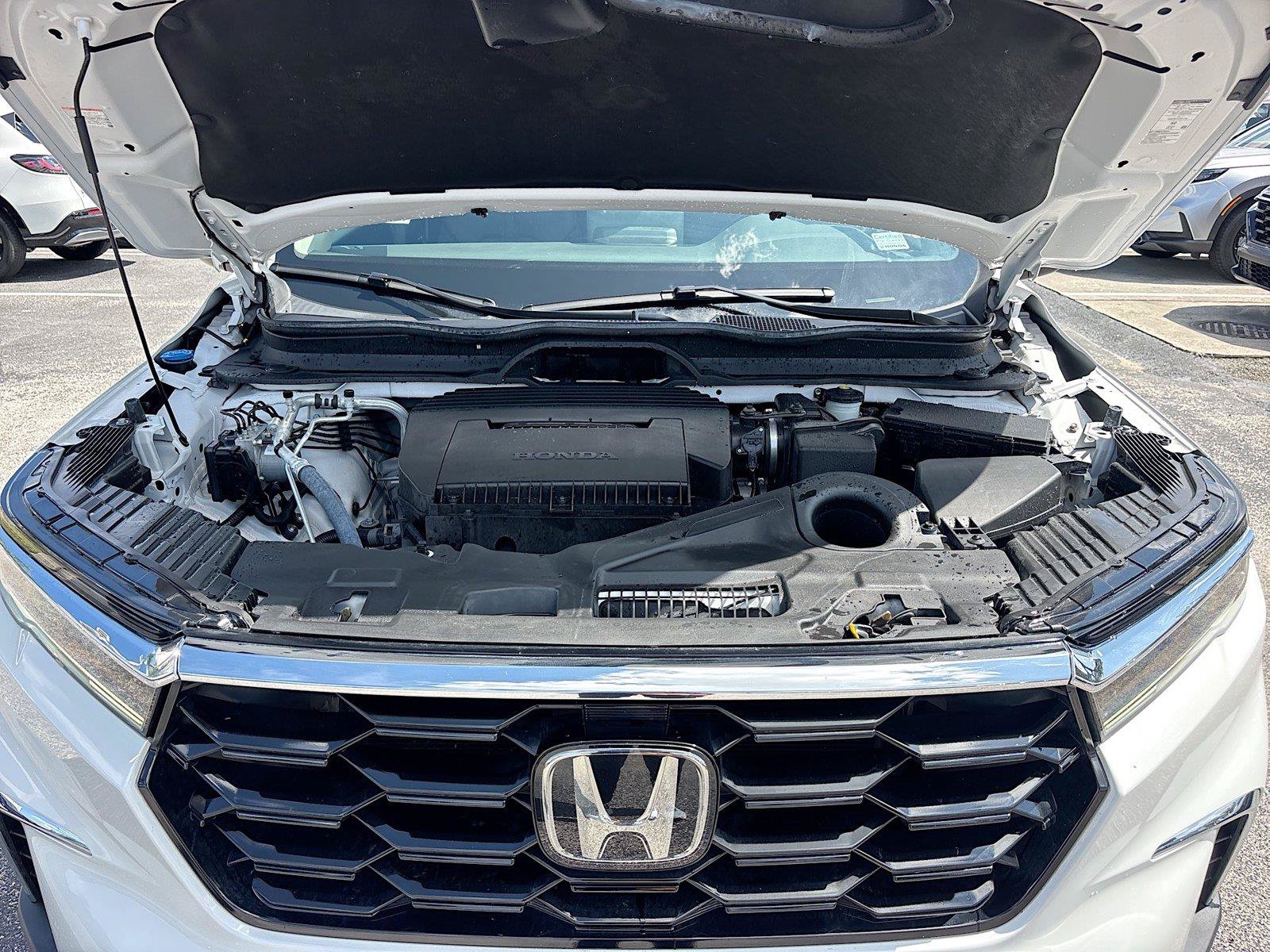 Certified 2024 Honda Pilot Touring image 37