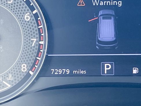 Used 2023 Nissan Armada SL w/ Captain's Chairs Package image 30