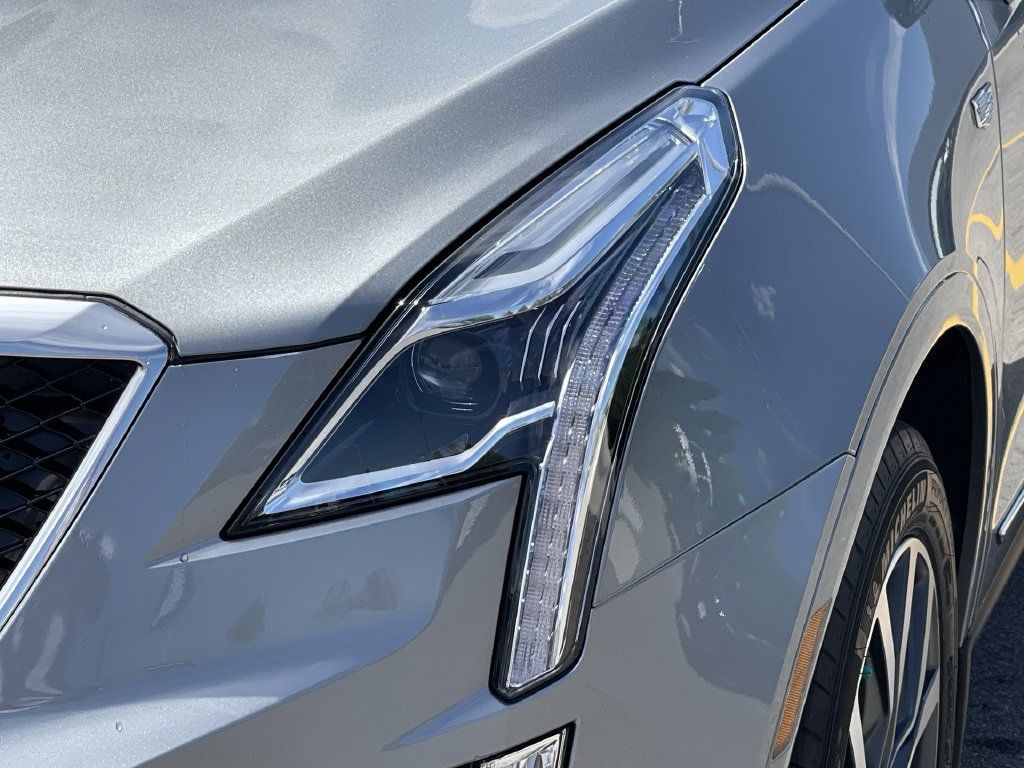 Used 2023 Cadillac XT5 Sportv w/ Technology Package AWD/4WD image 17