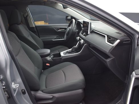 Used 2024 Toyota RAV4 XLE w/ Convenience Package AWD/4WD image 10