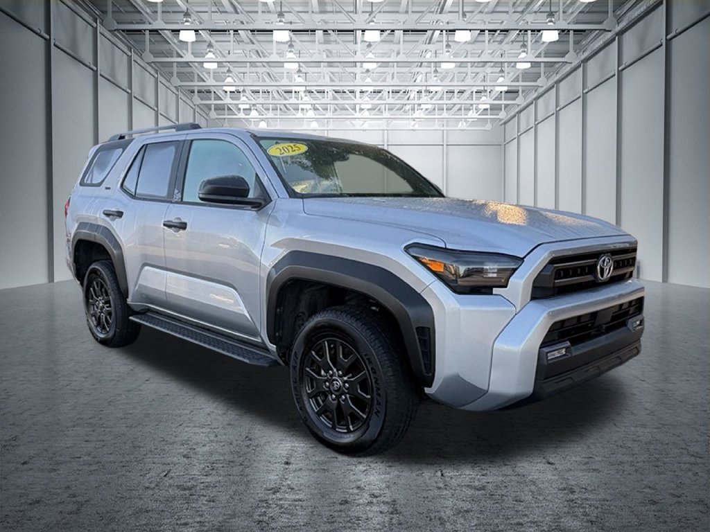 Used 2025 Toyota 4Runner SR5 AWD/4WD image 4