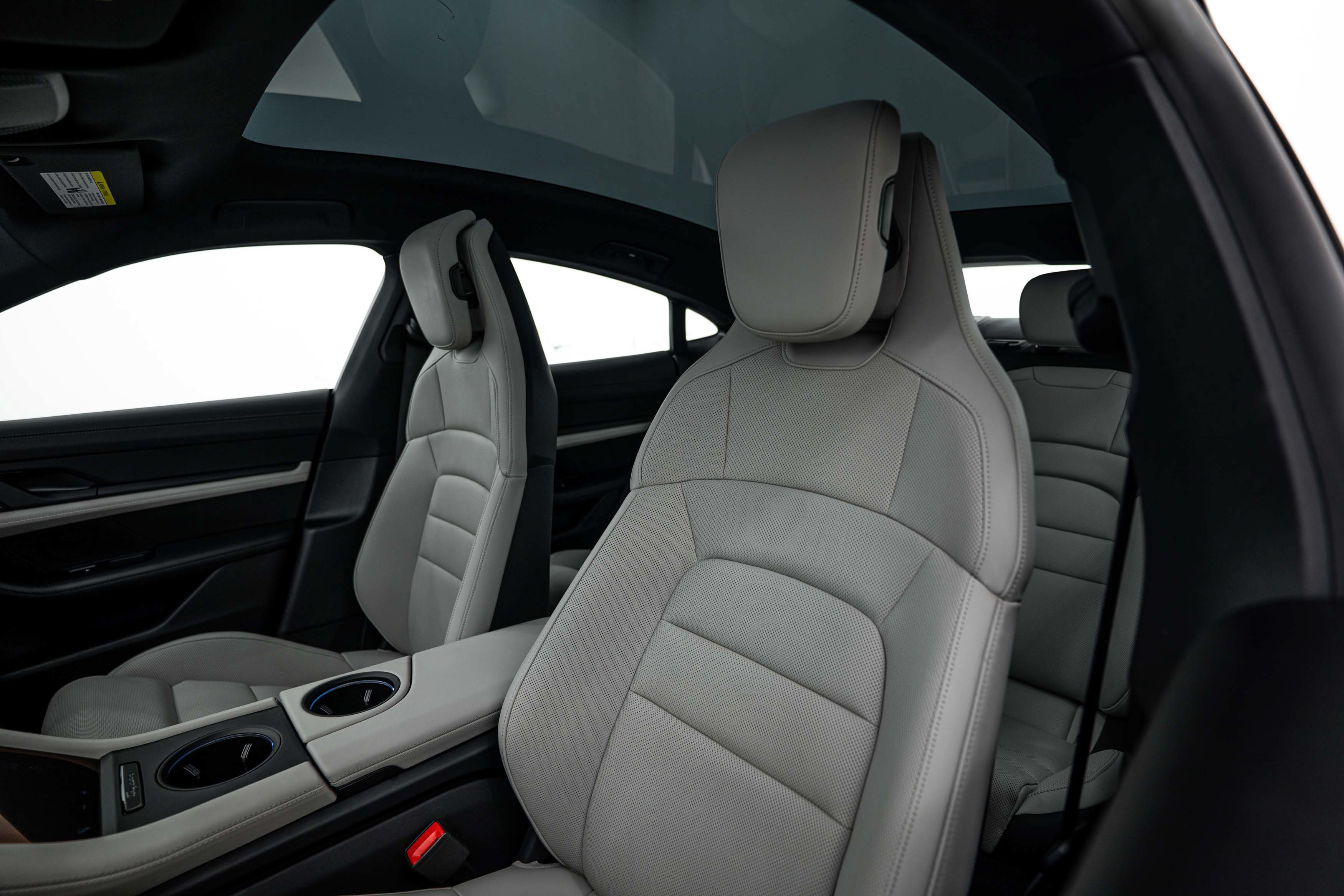 Certified 2021 Porsche Taycan 4S AWD/4WD image 19
