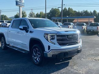 Used 2024 GMC Sierra 1500 SLT w/ SLT Premium Plus Package AWD/4WD video 3