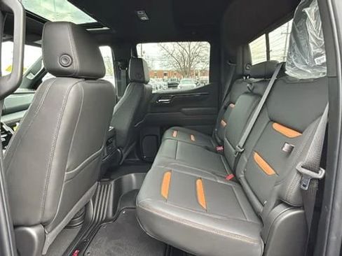 New 2026 GMC Sierra 1500 AT4 w/ AT4 Premium Package AWD/4WD image 31