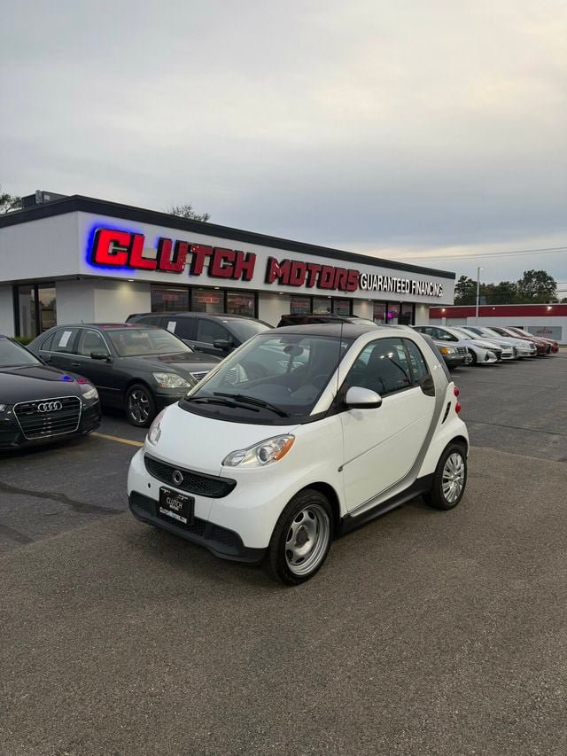 Used 2015 smart fortwo pure RWD image 1