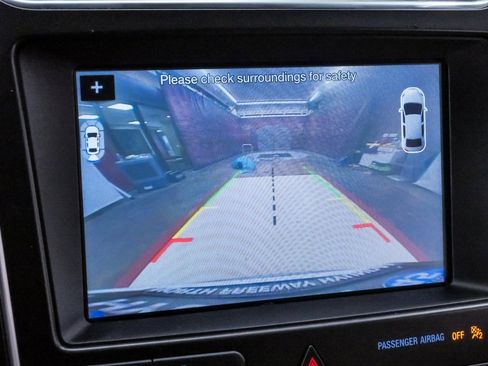 Used 2017 Ford Explorer Limited image 24