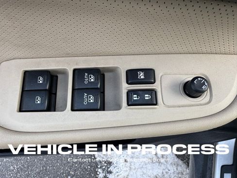 Used 2017 Subaru Outback 3.6R Limited image 14