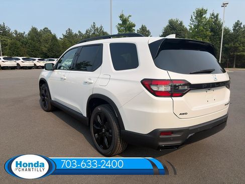 New 2026 Honda Pilot Black Edition image 5