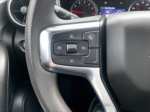 Used 2022 Chevrolet Blazer LT image 23