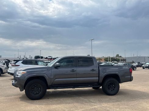 Used 2023 Toyota Tacoma SR w/ SR Convenience Package RWD image 15