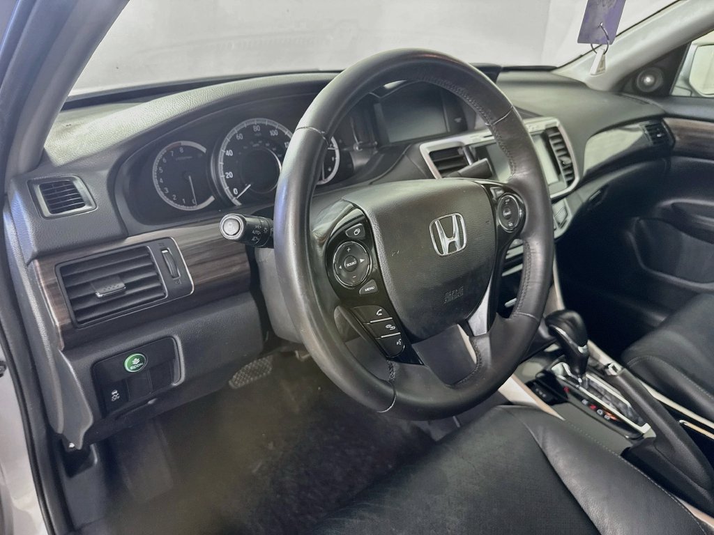 Used 2016 Honda Accord EX-L image 9